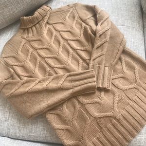 ARITZIA CAMEL SWEATER